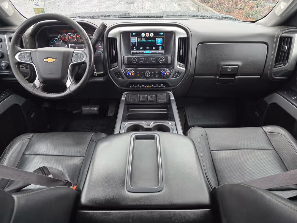 2015 Chevrolet Silverado 2500HD LTZ Crew Cab Image 16