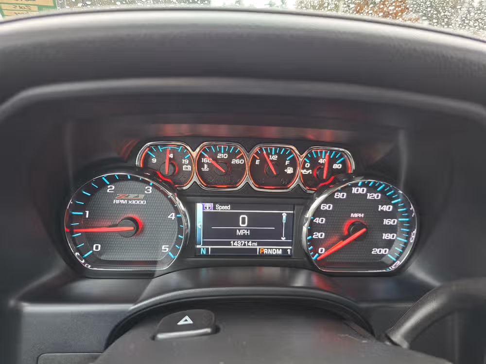 2015 Chevrolet Silverado 2500HD LTZ Crew Cab Image 18