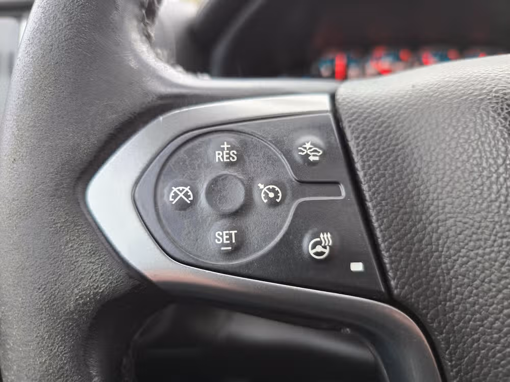 2015 Chevrolet Silverado 2500HD LTZ Crew Cab Image 26