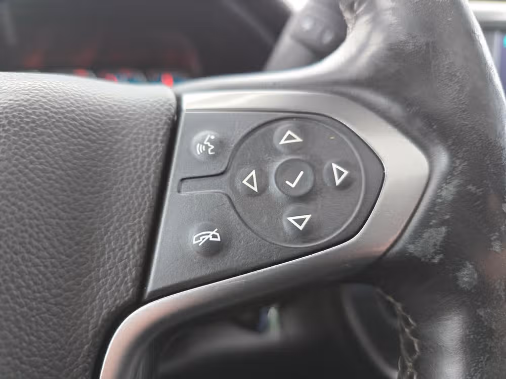 2015 Chevrolet Silverado 2500HD LTZ Crew Cab Image 27