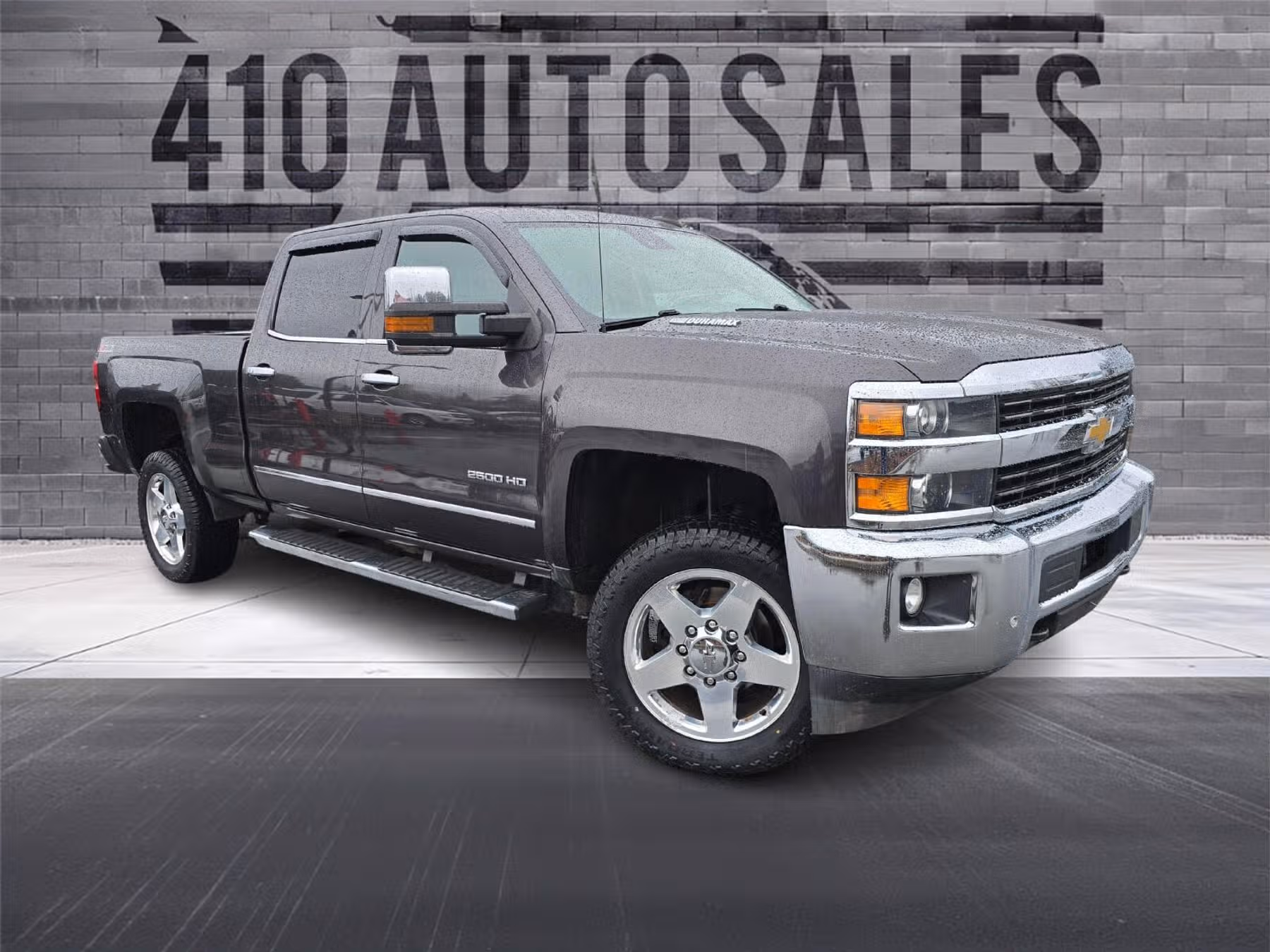 2015 Chevrolet Silverado 2500HD LTZ Crew Cab Image 1