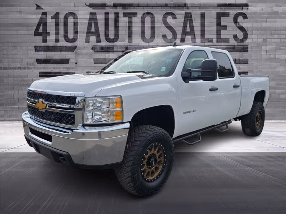 2014 Chevrolet Silverado 2500HD LT Crew Cab Image 6
