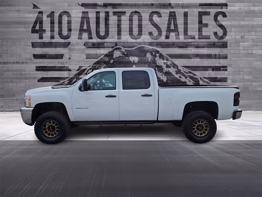 2014 Chevrolet Silverado 2500HD LT Crew Cab Image 7
