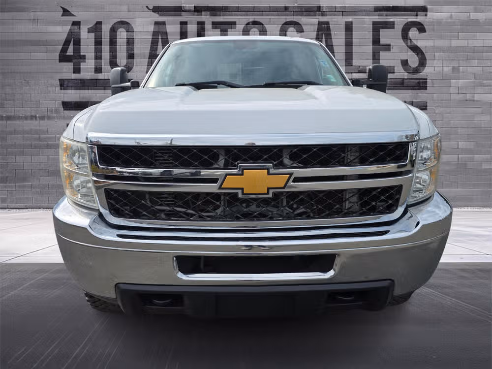 2014 Chevrolet Silverado 2500HD LT Crew Cab Image 5