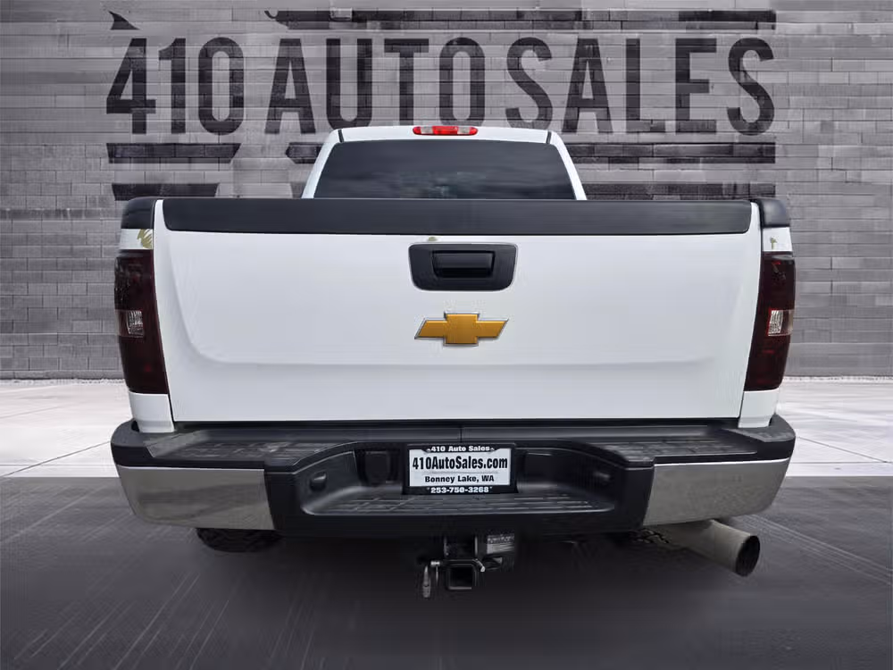 2014 Chevrolet Silverado 2500HD LT Crew Cab Image 4