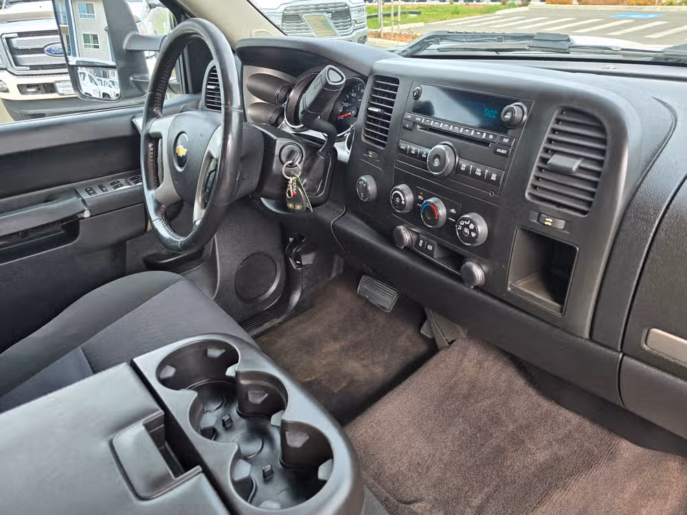 2014 Chevrolet Silverado 2500HD LT Crew Cab Image 31