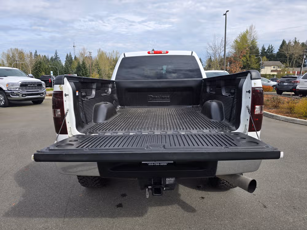 2014 Chevrolet Silverado 2500HD LT Crew Cab Image 9