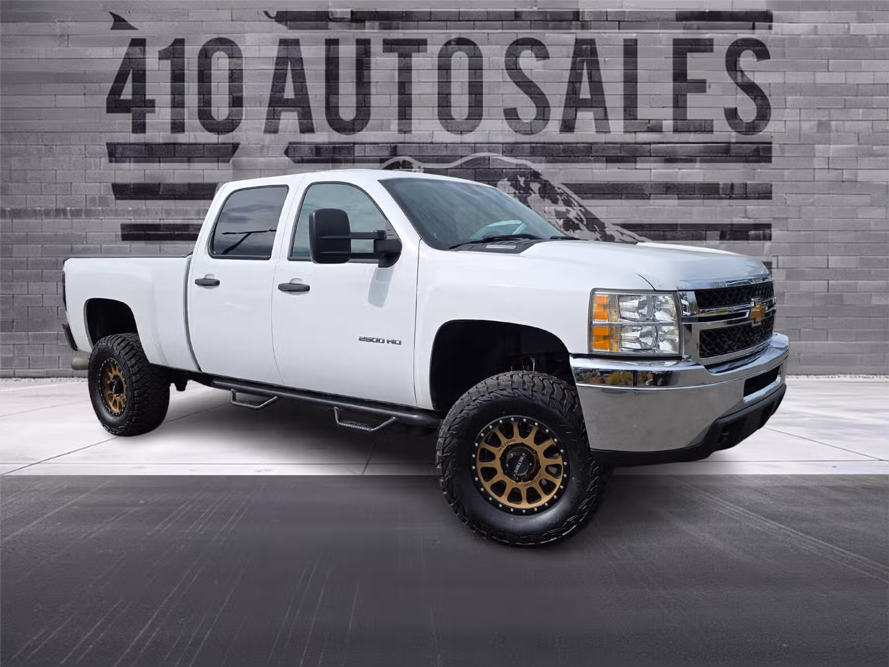 2014 Chevrolet Silverado 2500HD LT Crew Cab Image 1