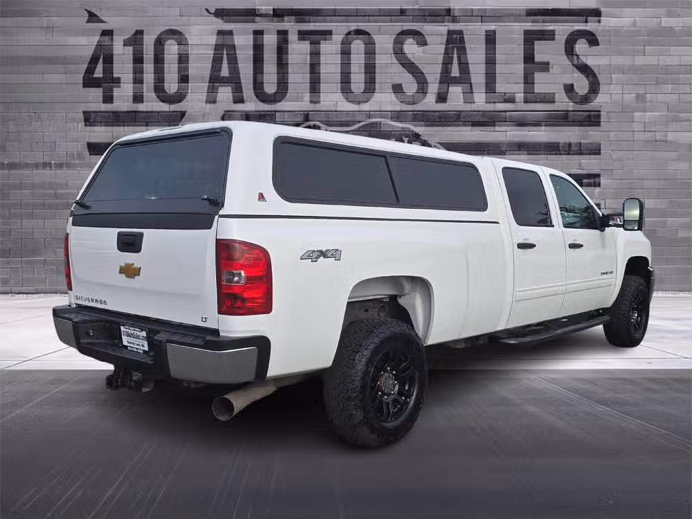 2014 Chevrolet Silverado 2500HD LT Crew Cab Lower Image 1