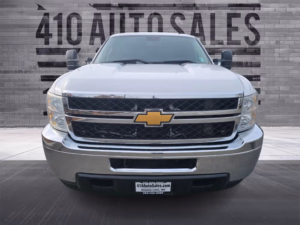2014 Chevrolet Silverado 2500HD LT Crew Cab Image 5