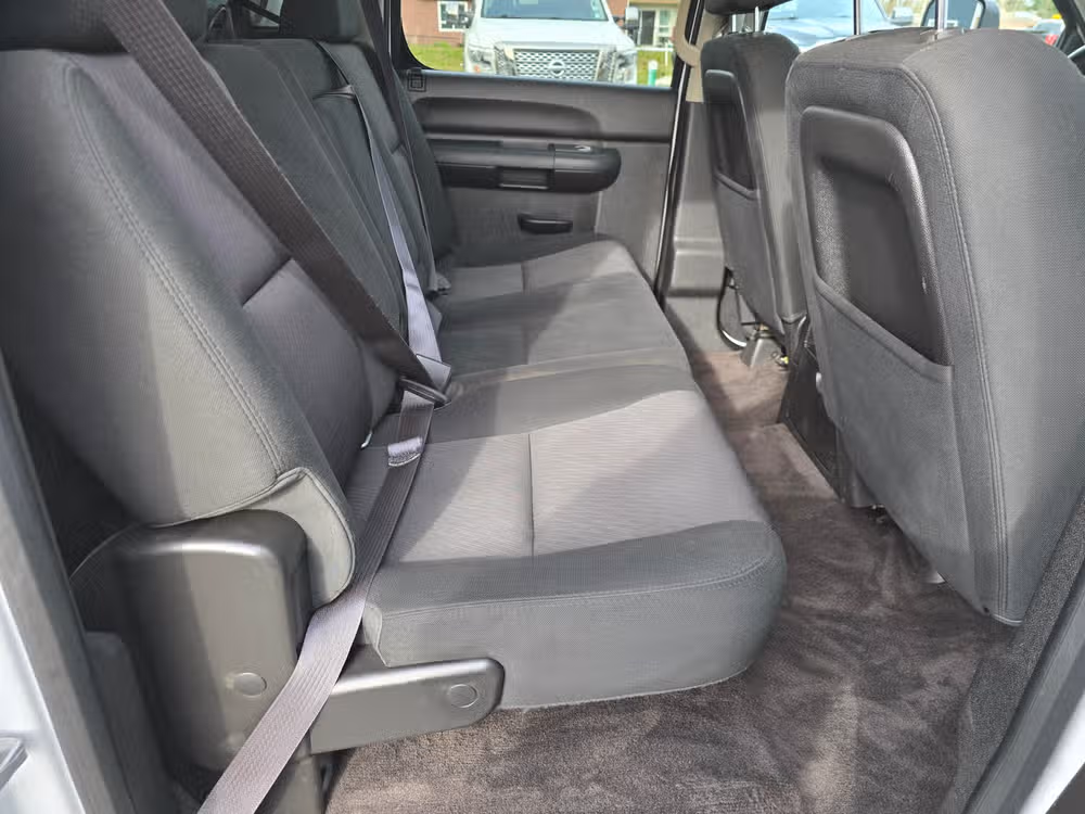 2014 Chevrolet Silverado 2500HD LT Crew Cab Image 28