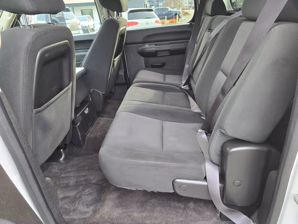2014 Chevrolet Silverado 2500HD LT Crew Cab Image 27