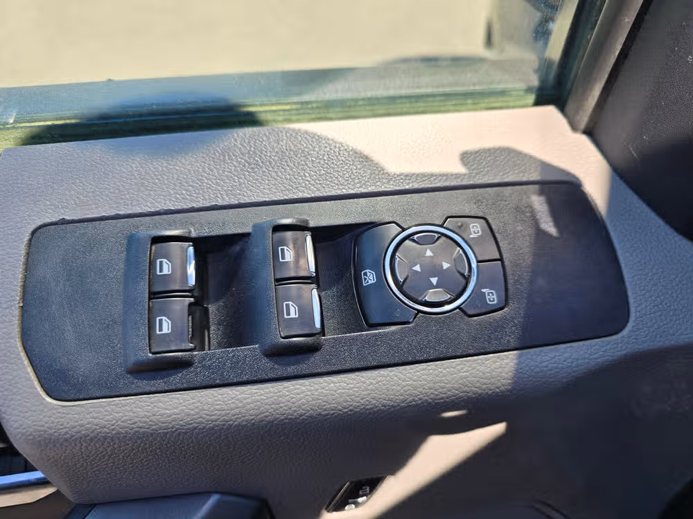 2019 Ford F-350 Super Duty XLT Image 26