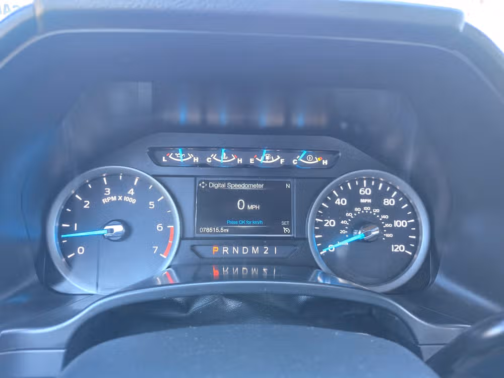 2019 Ford F-350 Super Duty XLT Image 16
