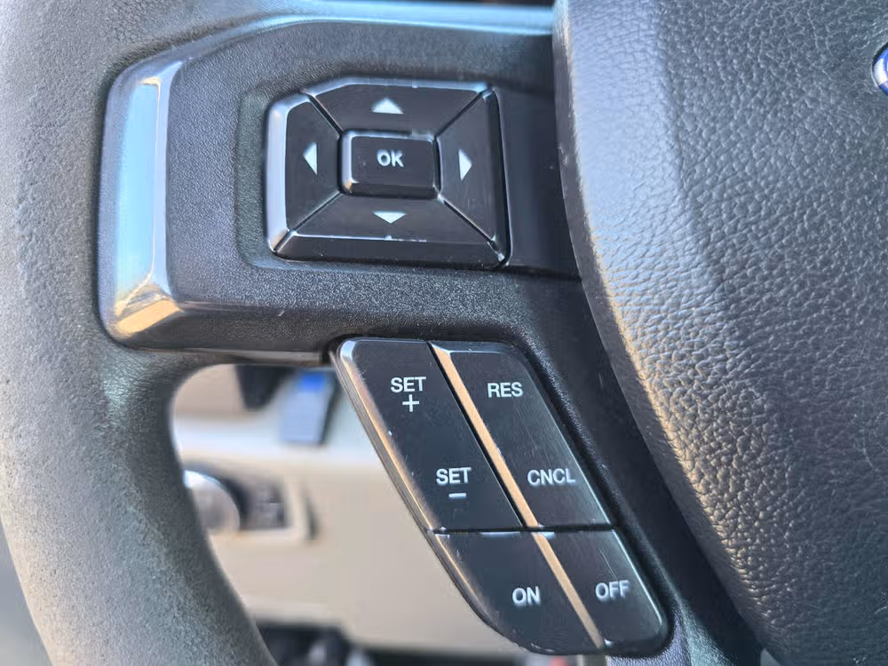 2019 Ford F-350 Super Duty XLT Image 22