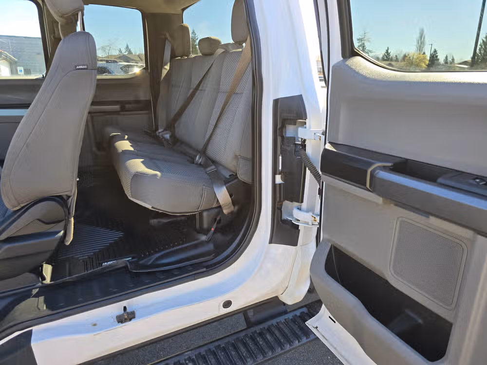 2019 Ford F-350 Super Duty XLT Image 29