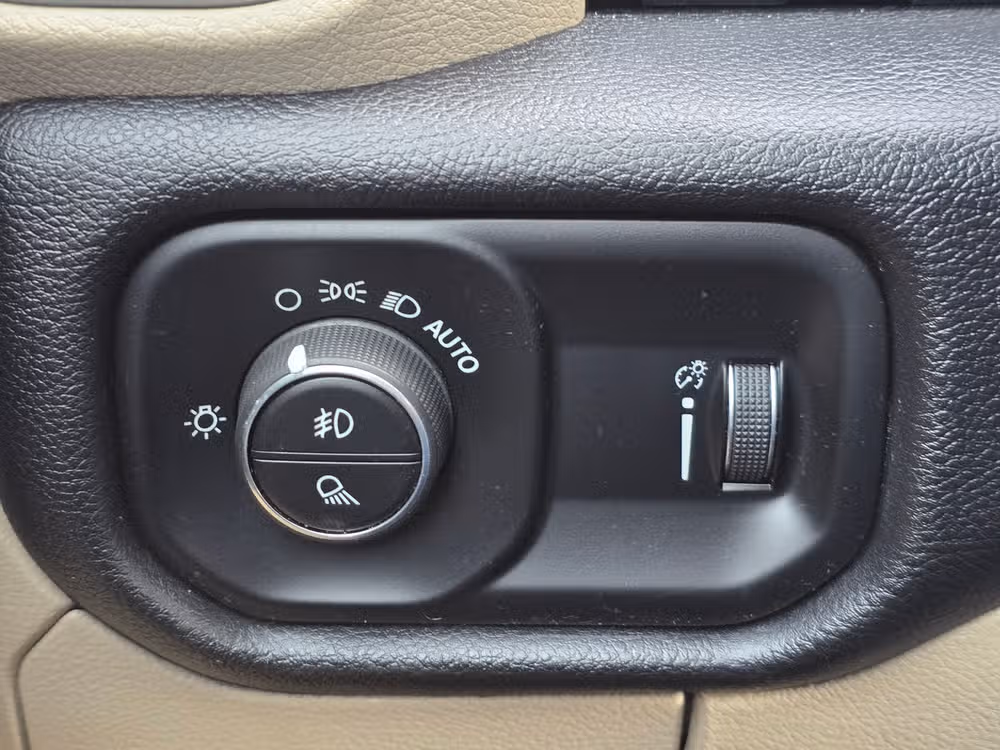 2020 Ram 1500 Big Horn Crew Cab Image 26