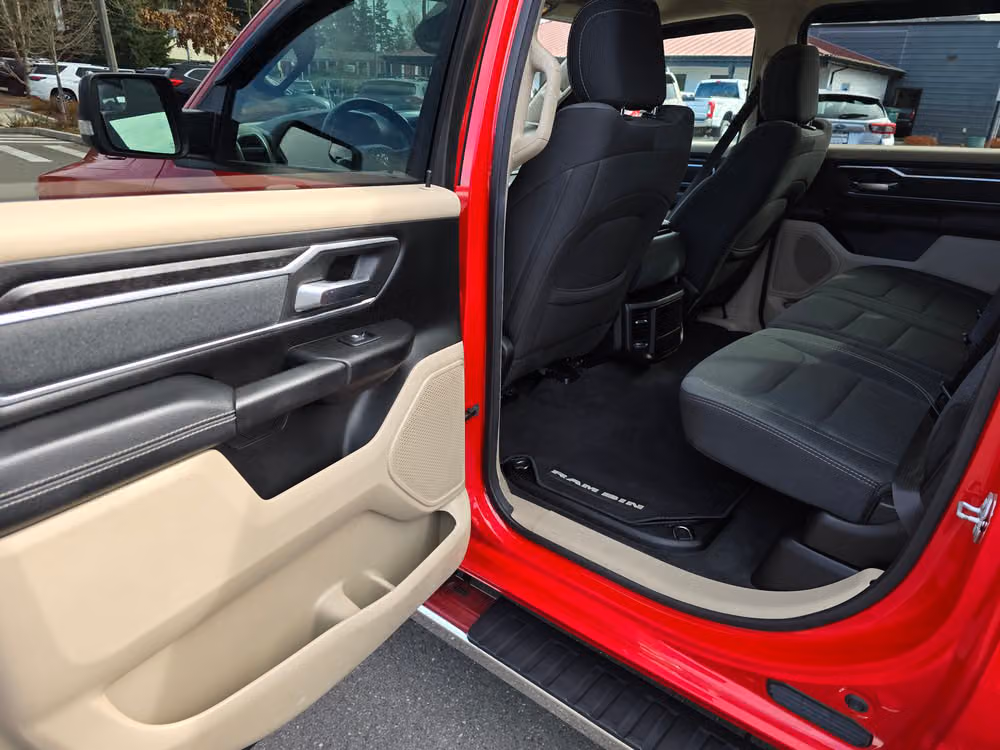 2020 Ram 1500 Big Horn Crew Cab Image 30