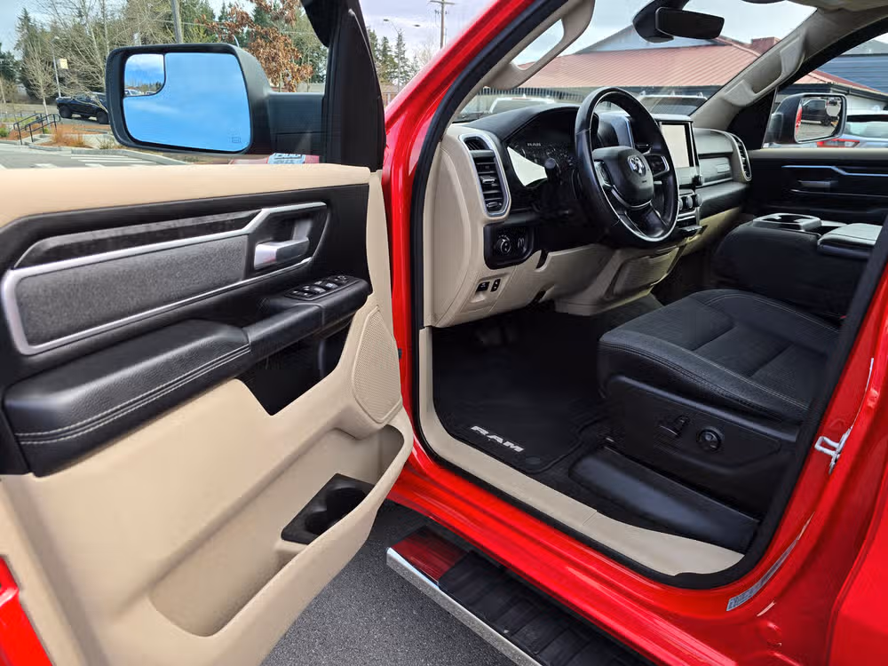 2020 Ram 1500 Big Horn Crew Cab Image 27