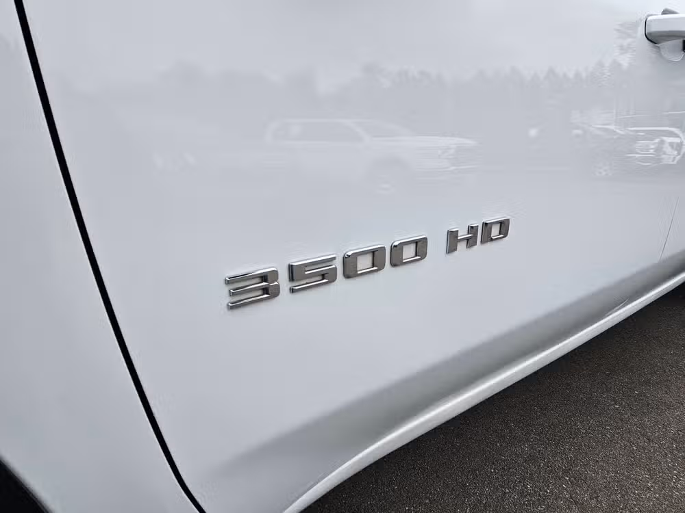 2021 Chevrolet Silverado 3500HD LT Image 11