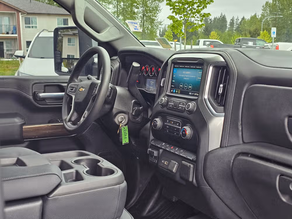 2021 Chevrolet Silverado 3500HD LT Image 32