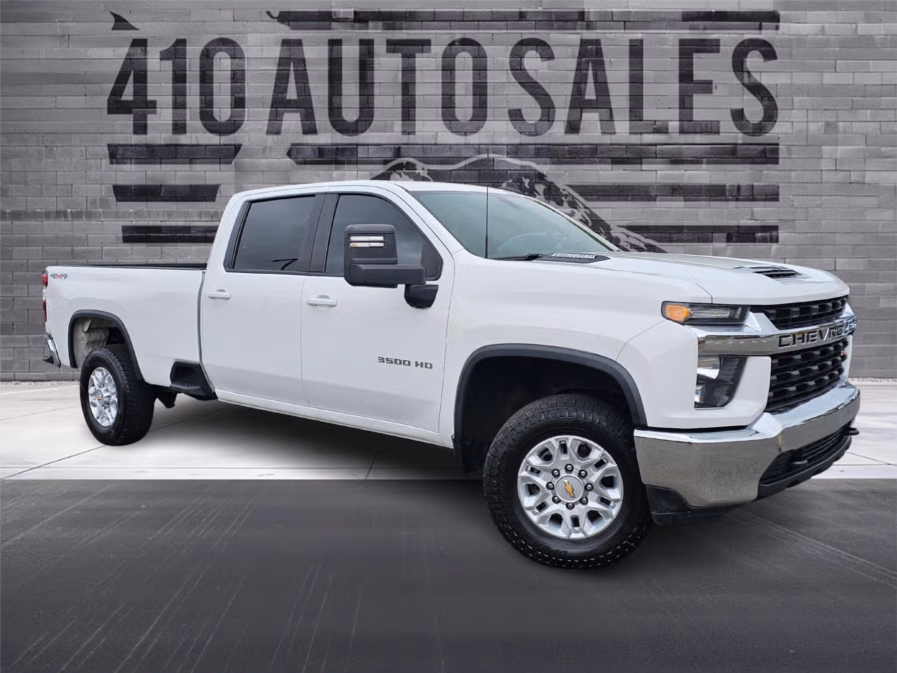 2021 Chevrolet Silverado 3500HD LT Image 1