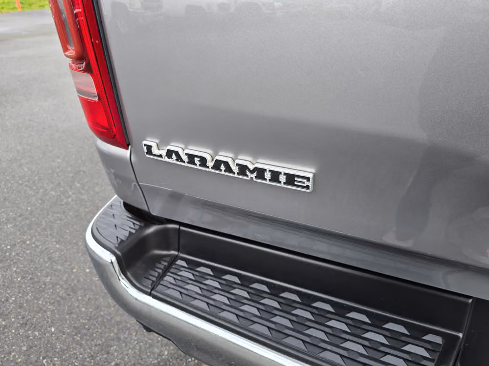 2019 Ram 1500 Laramie Image 9