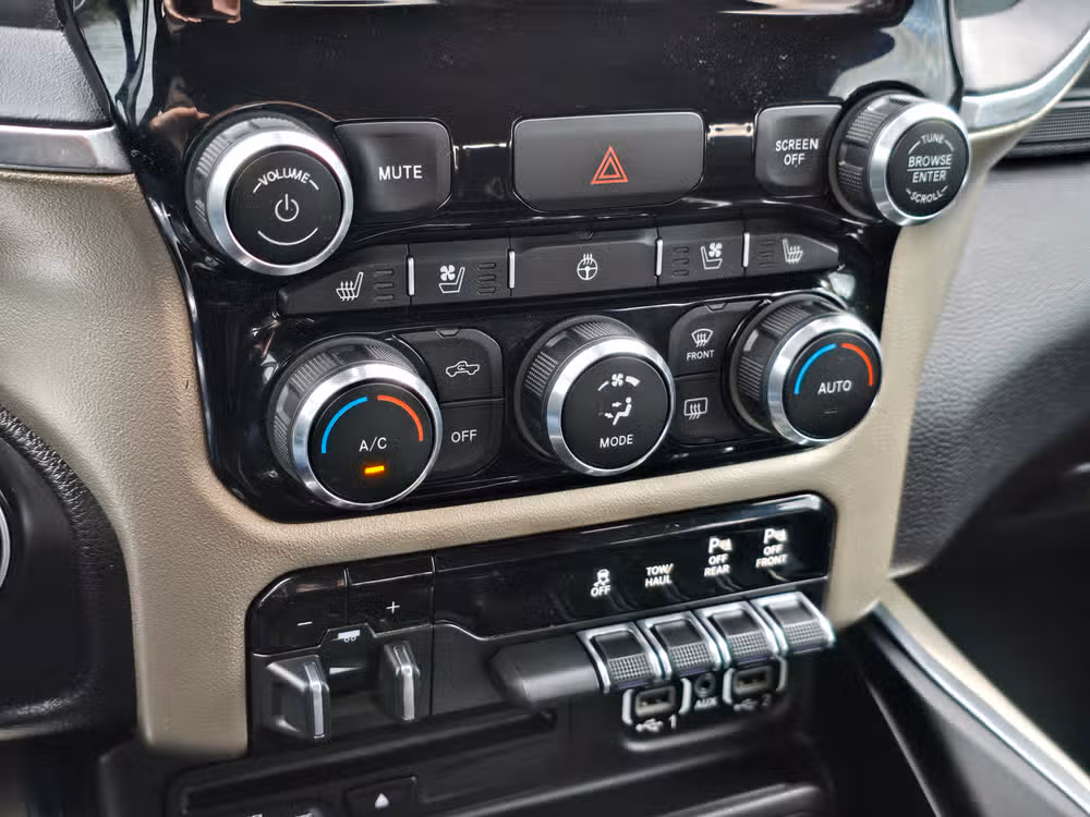2019 Ram 1500 Laramie Image 18