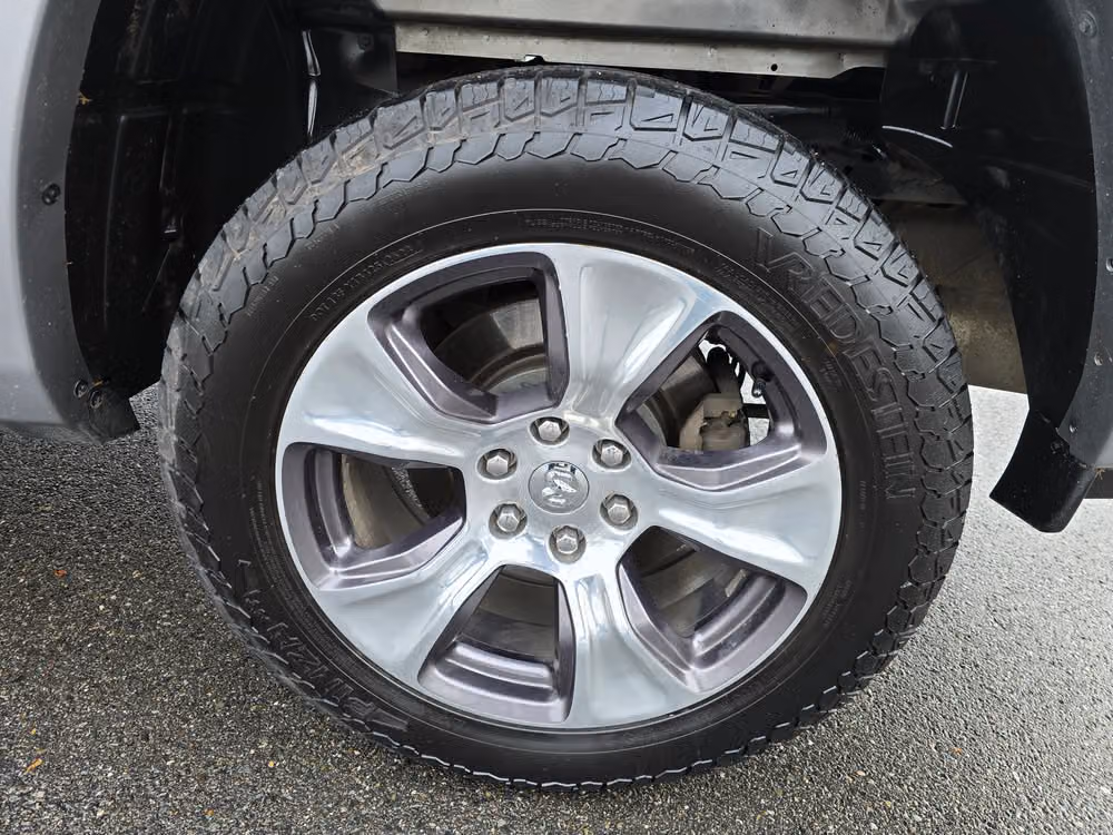 2019 Ram 1500 Laramie Image 13