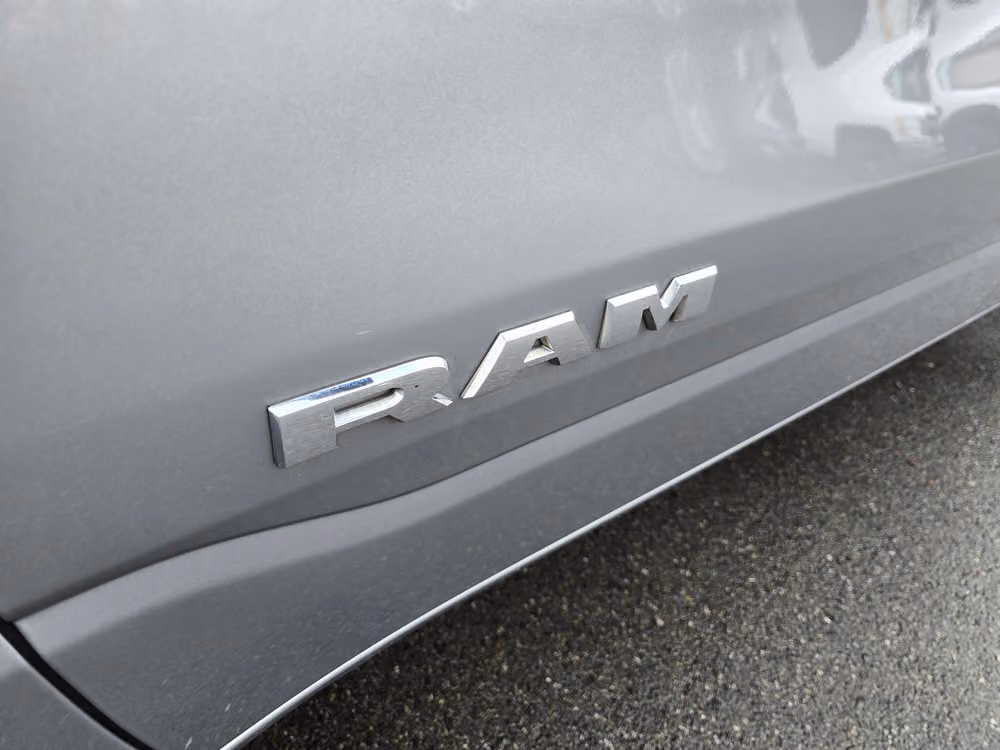 2019 Ram 1500 Laramie Image 12