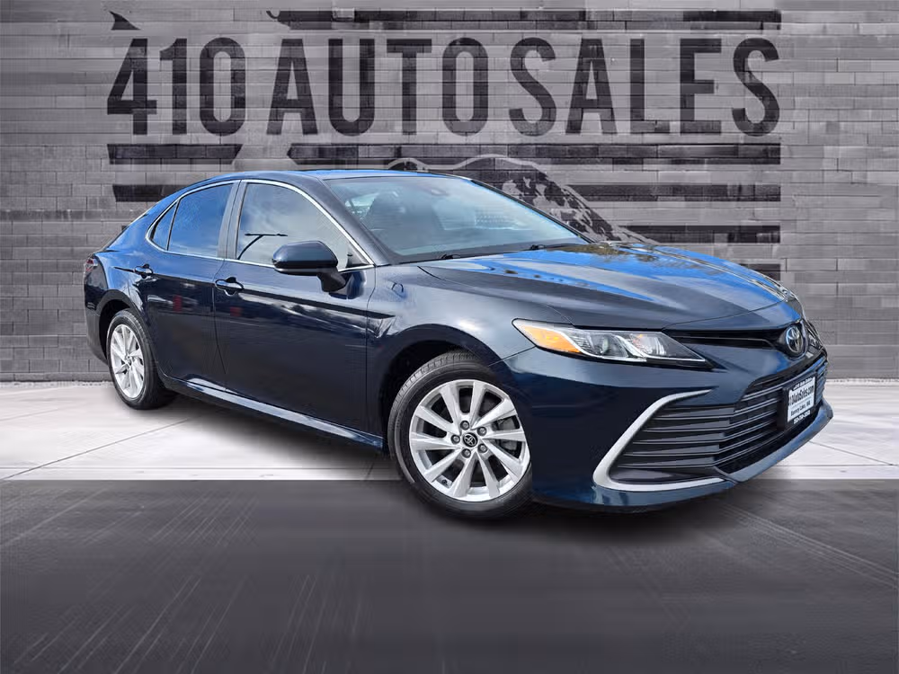 2021 Toyota Camry 2.5 Auto LE AWD's photo