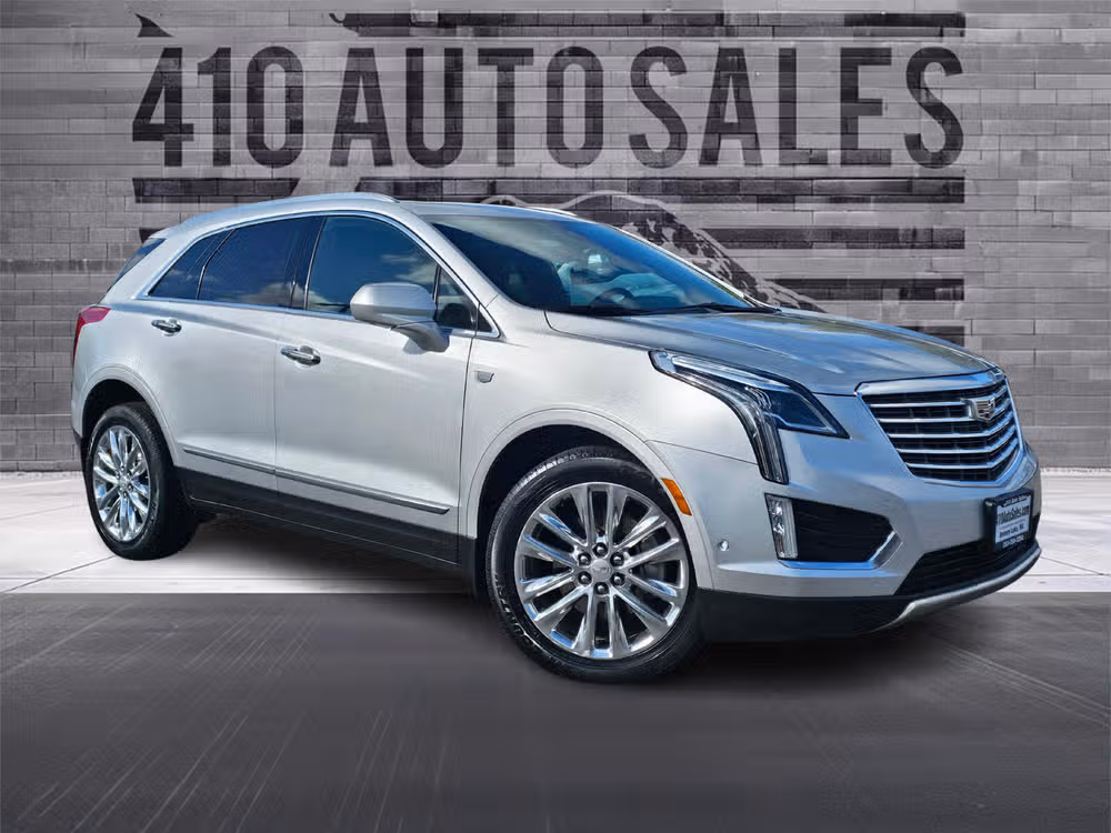2017 Cadillac XT5 AWD Platinum's photo