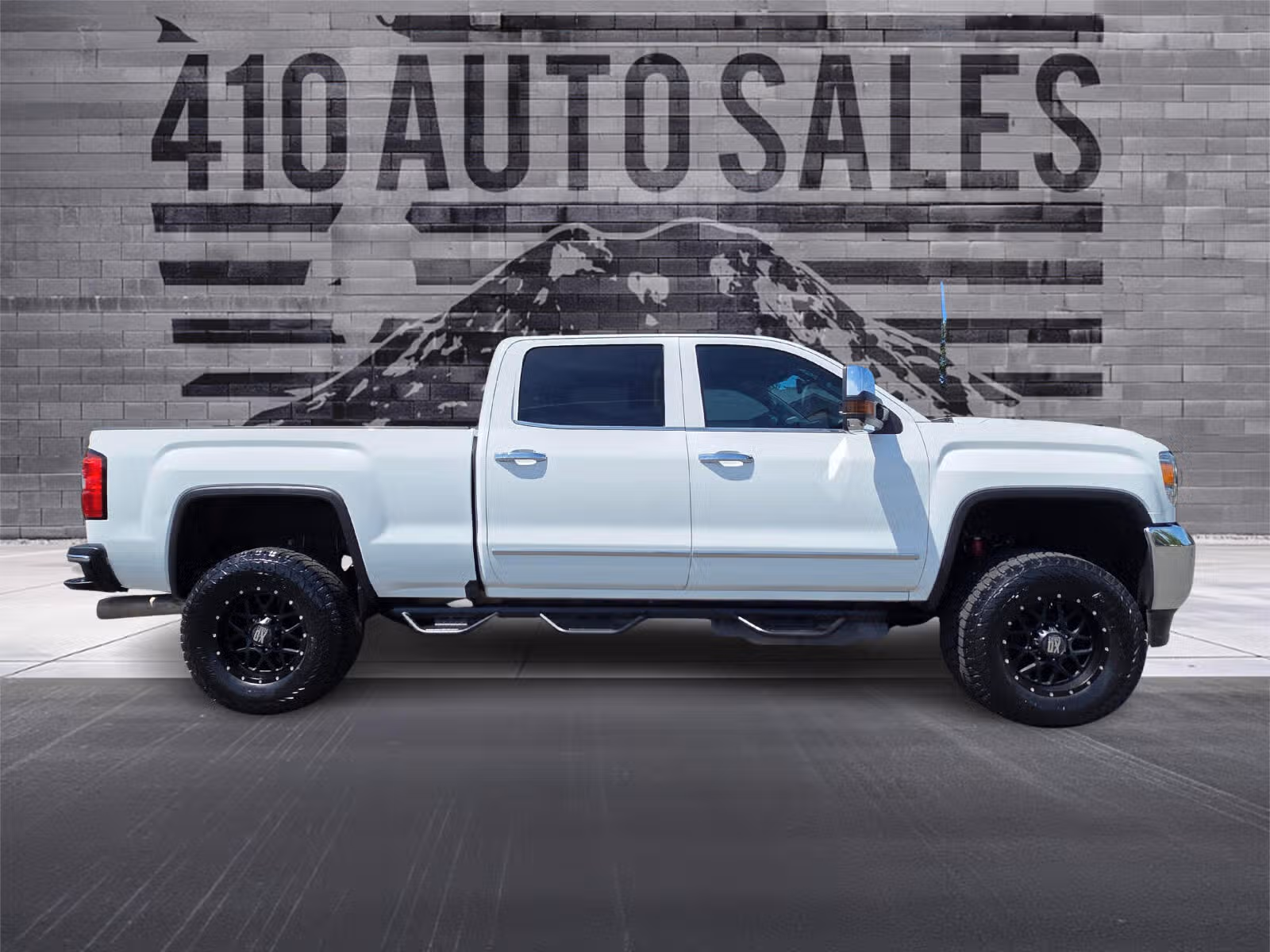 2019 GMC Sierra 2500HD SLT Upper Image 2