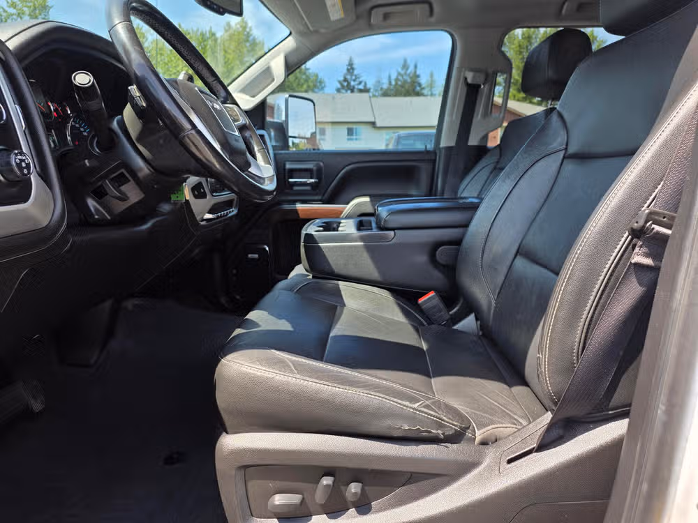2019 GMC Sierra 2500HD SLT Image 25