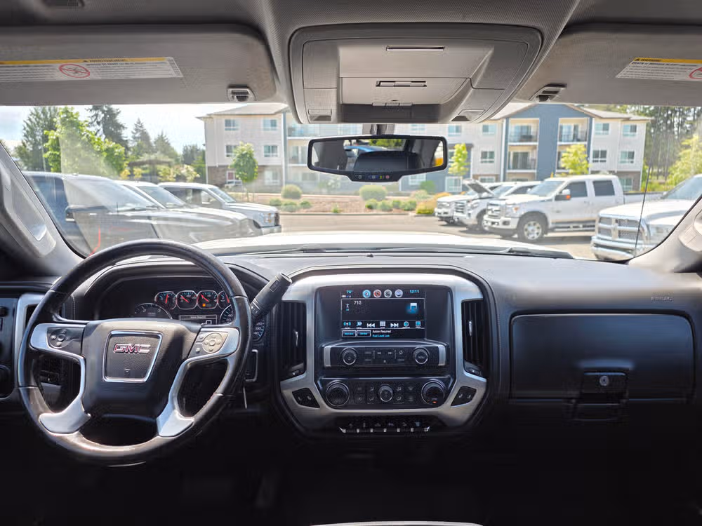 2019 GMC Sierra 2500HD SLT Image 11