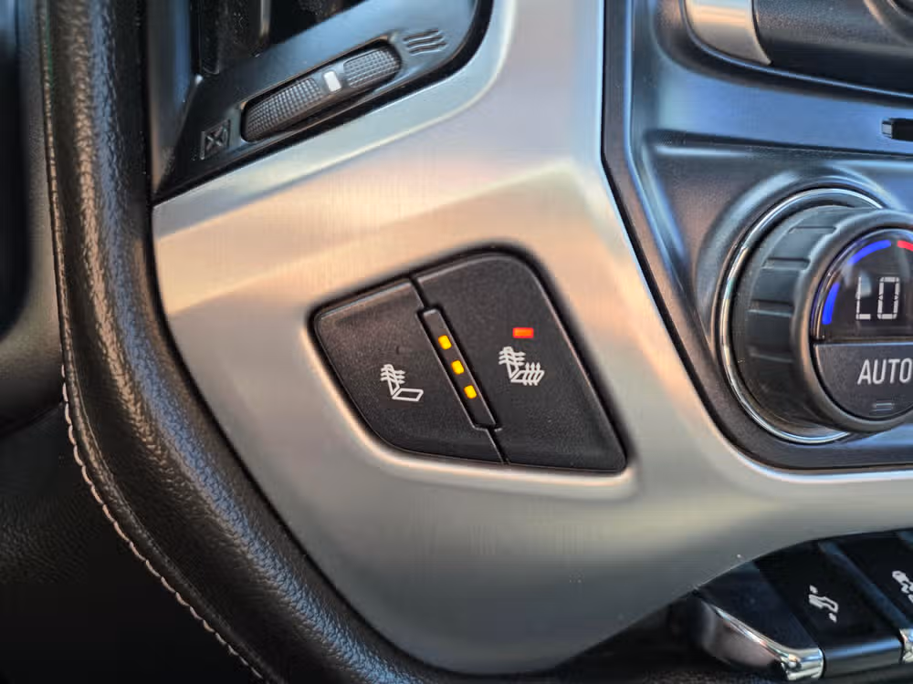 2019 GMC Sierra 2500HD SLT Image 16