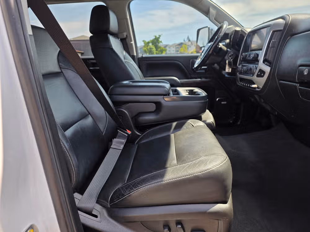 2019 GMC Sierra 2500HD SLT Image 28