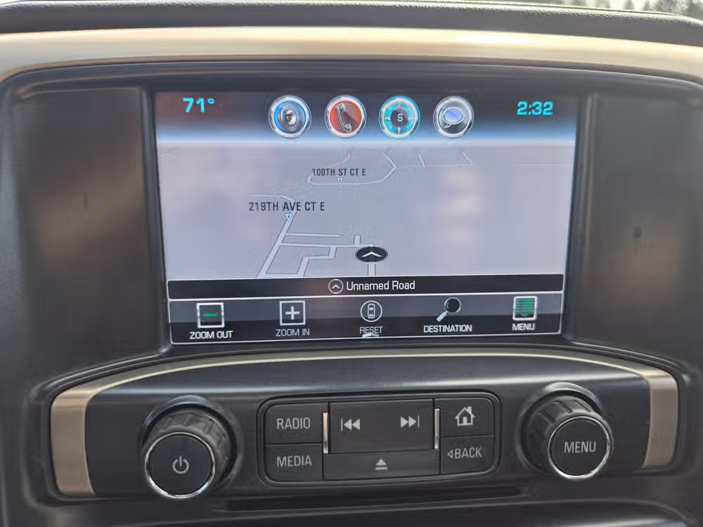 2017 GMC Sierra 2500HD Denali Image 14