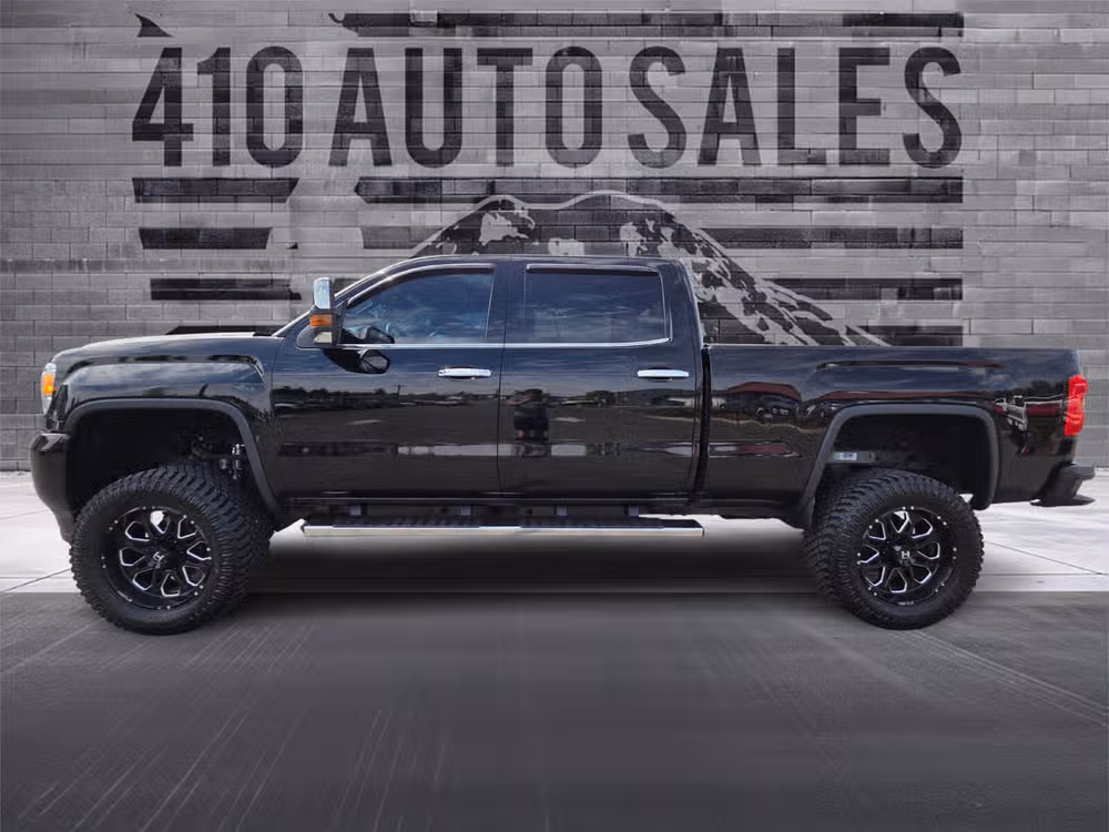 2017 GMC Sierra 2500HD Denali Image 7