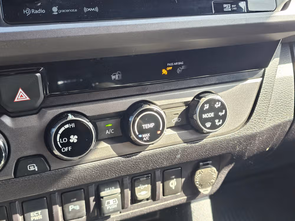 2018 Toyota Tacoma TRD Off-Road Image 20