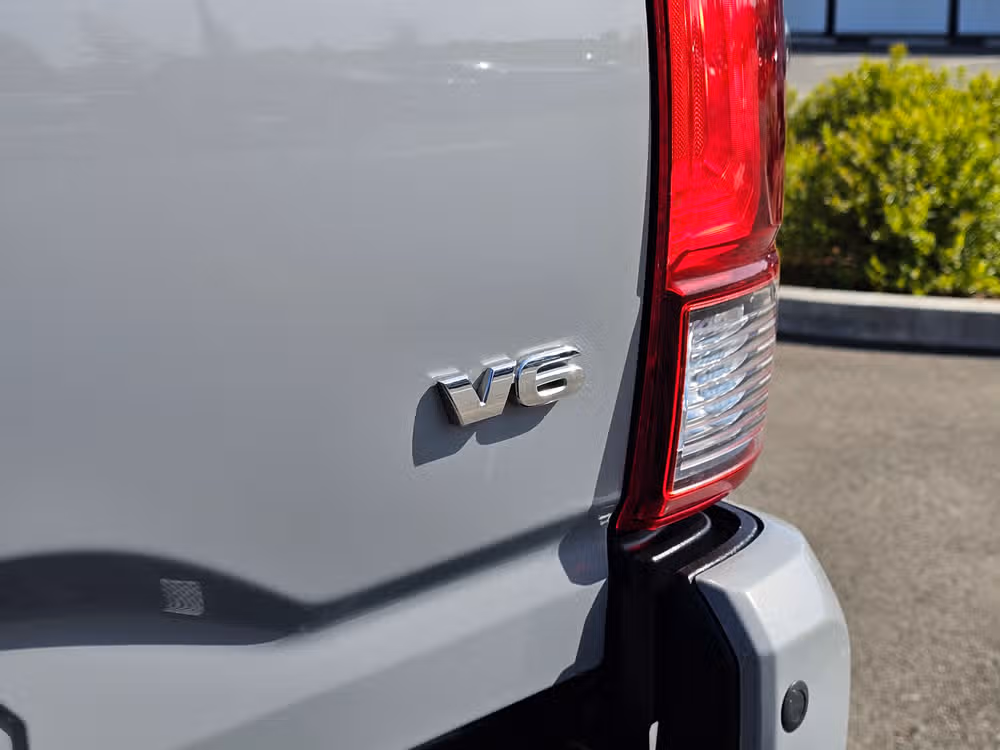 2018 Toyota Tacoma TRD Off-Road Image 10