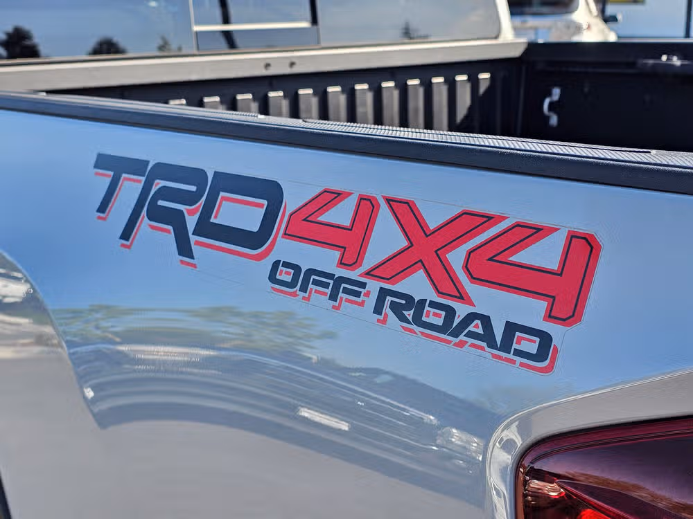2018 Toyota Tacoma TRD Off-Road Image 11