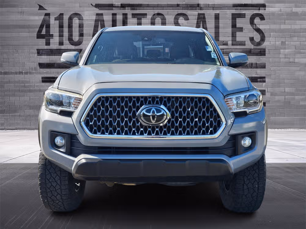 2018 Toyota Tacoma TRD Off-Road Image 5
