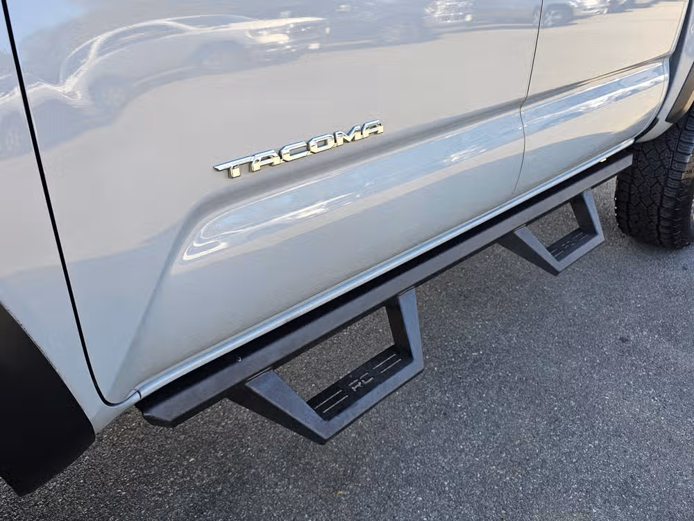 2018 Toyota Tacoma TRD Off-Road Image 12
