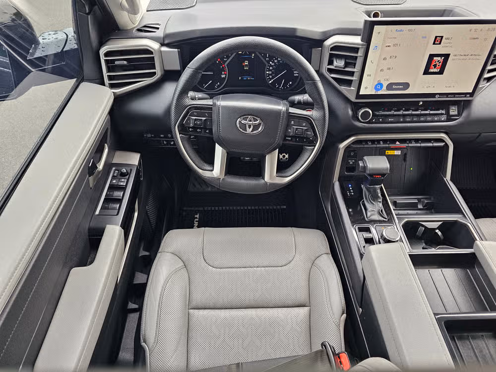2022 Toyota Tundra Limited Image 14