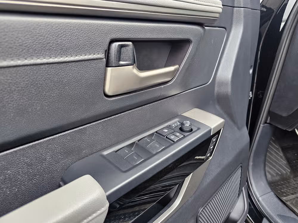 2022 Toyota Tundra Limited Image 27