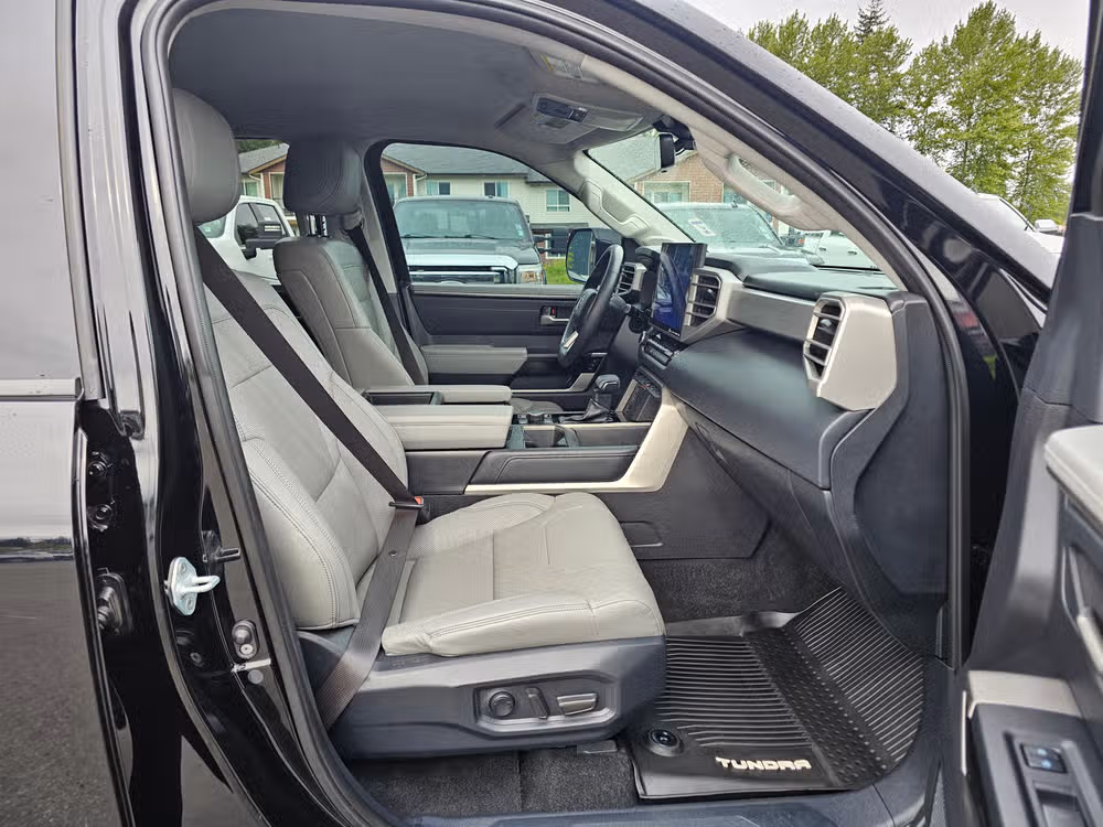 2022 Toyota Tundra Limited Image 34