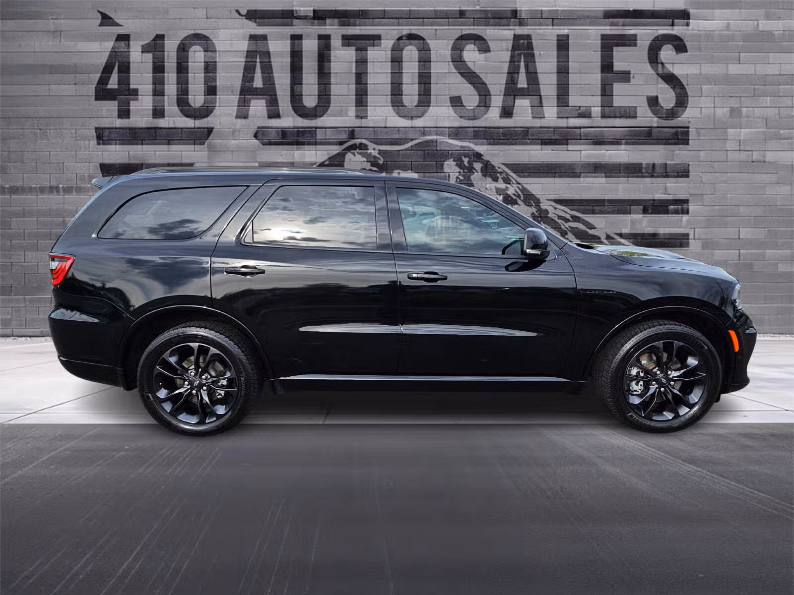 2021 Dodge Durango R/T Upper Image 2