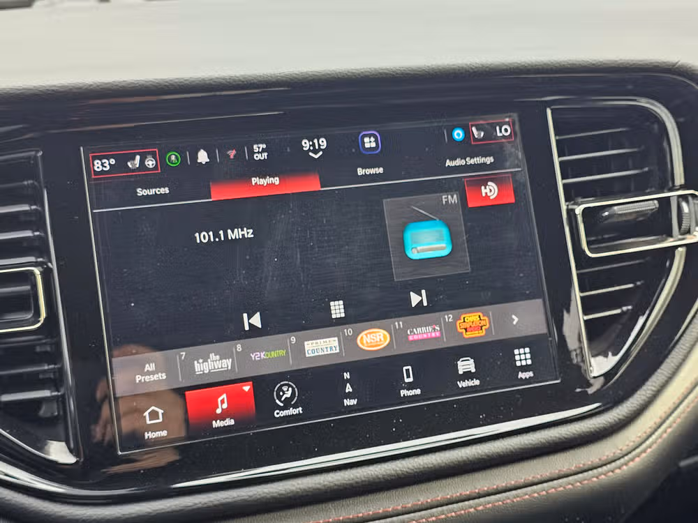 2021 Dodge Durango R/T Image 17