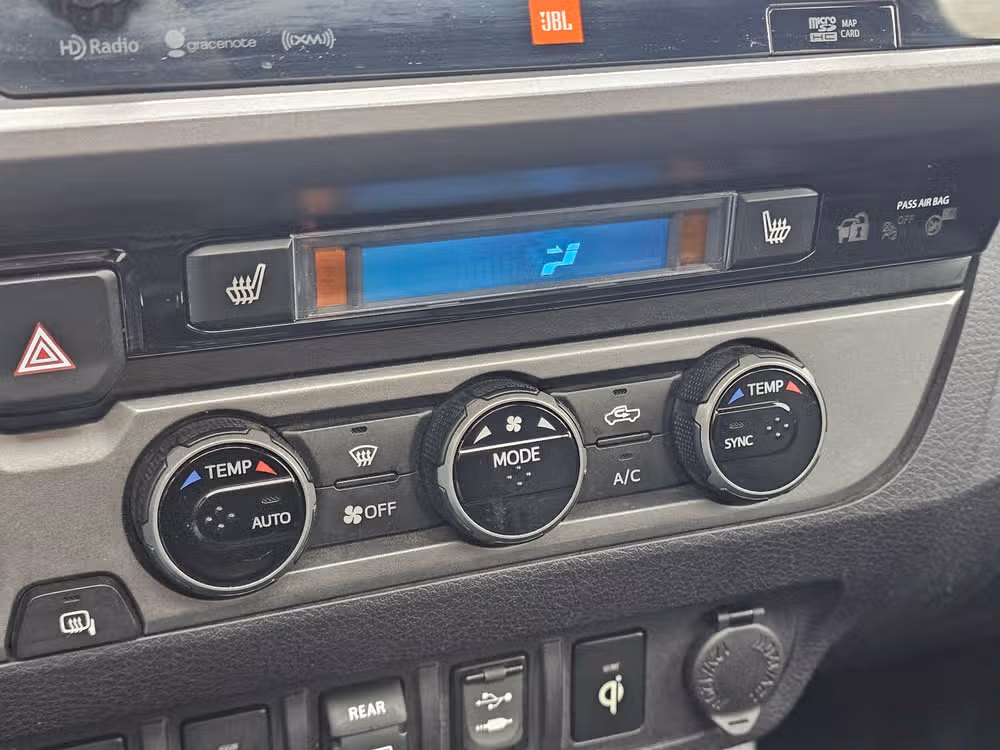 2018 Toyota Tacoma TRD Off-Road Image 21